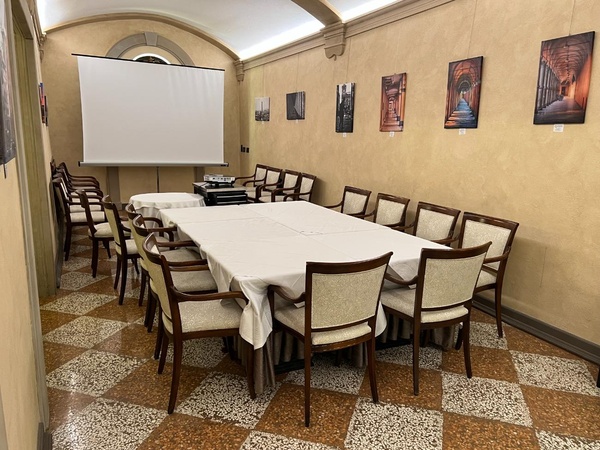 Зал pozzo sala del pozzo  Art Hotel Commercianti болонье