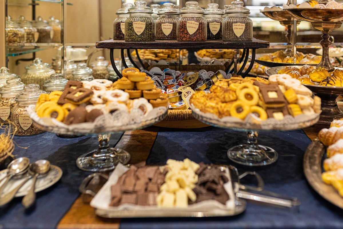   Art Hotel Commercianti болонье