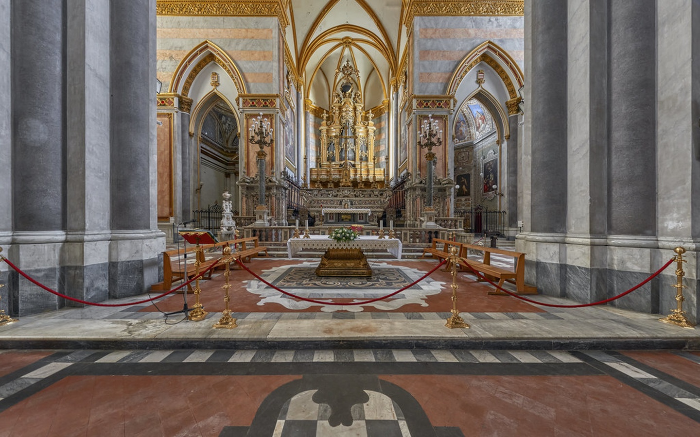 Basilica di san domenico  Art Hotel Commercianti болонье